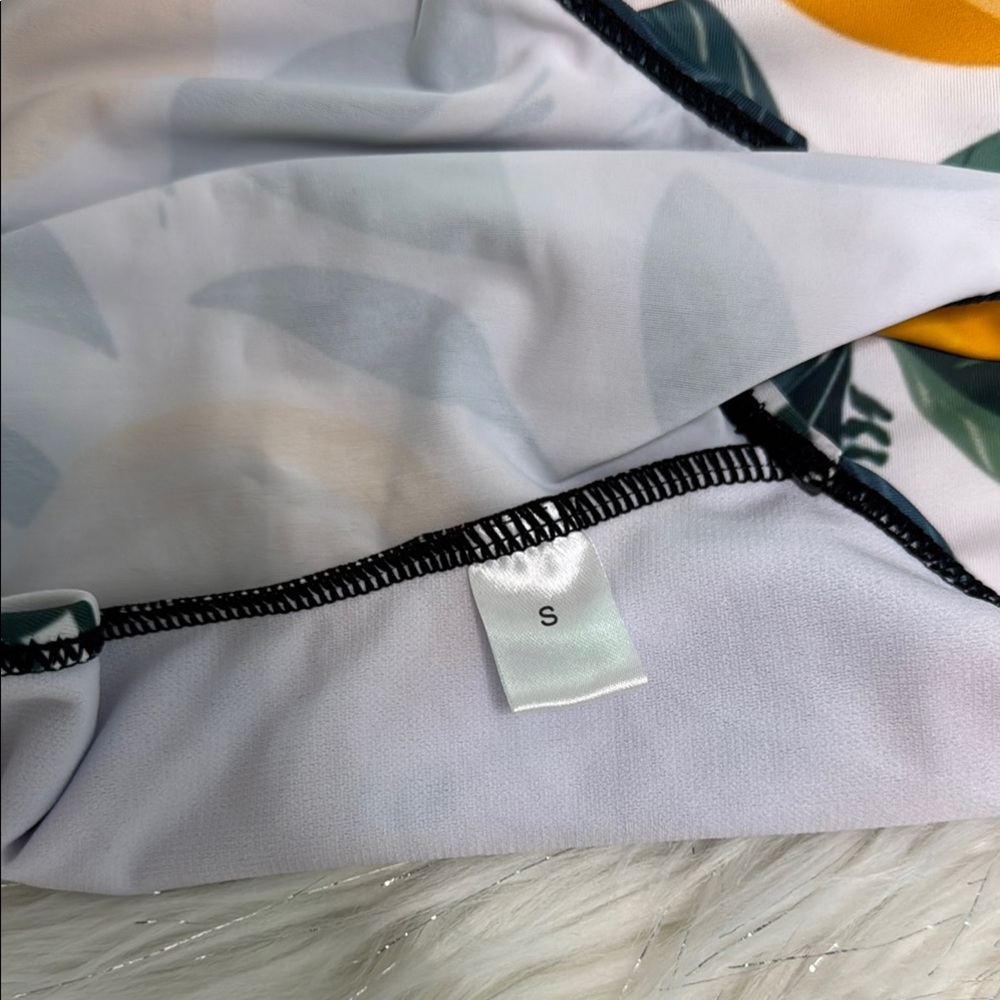 Lemon Print Women’s Swimsuit - Picture 9 of 9